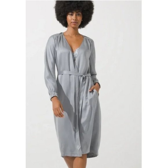 Womens Soma Intimates Washable Silk Long Sleeve Robe Castle Grey NWT Size Small - Picture 1 of 6